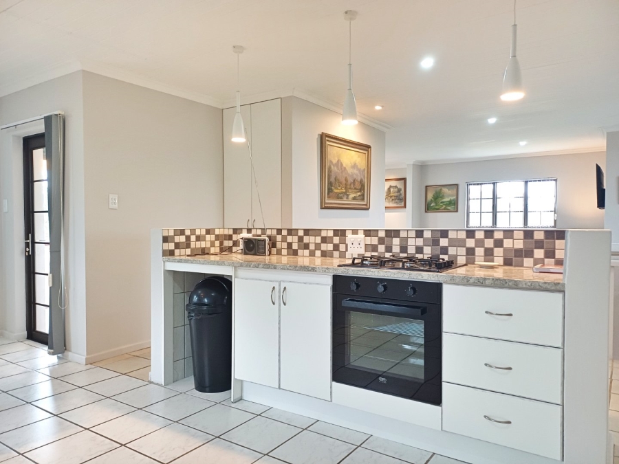 3 Bedroom Property for Sale in Grootbrakhoogte Western Cape